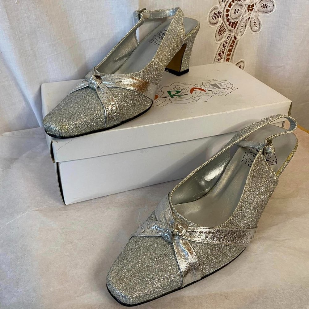 Silver Glitter Slingback Kitten Heel Pumps Size 11WW